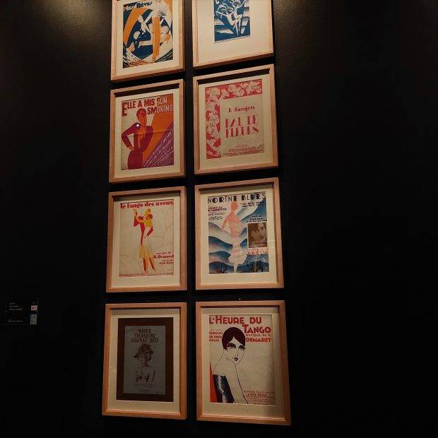 museo-magritte-carteles-publicitarios