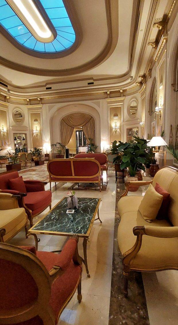 hotel-el-palace-ritz-barcelona-vestibulo